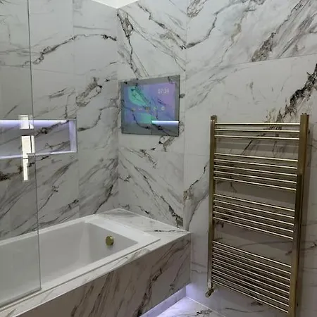 Luxury House In 펜션 더블린