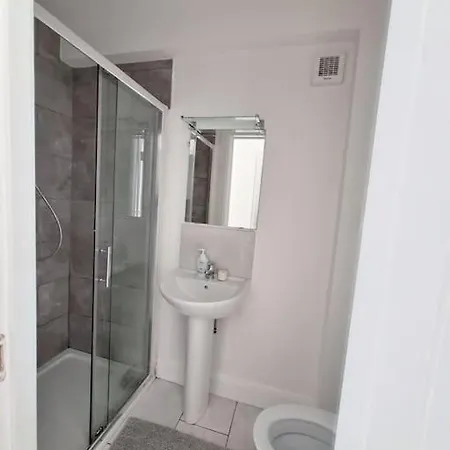 Luxury House In 펜션